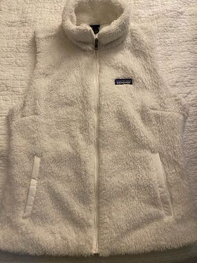 Patagonia Cream Sherpa Zip Vest